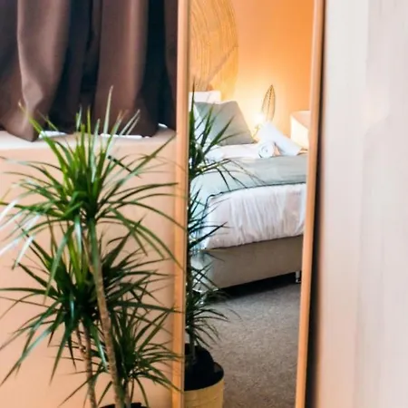 Gem Bed & Breakfast *